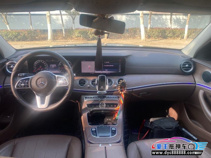 19年奔驰E轿车抵押车出售