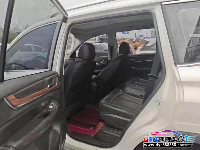 21年荣威RX8SUV抵押车出售