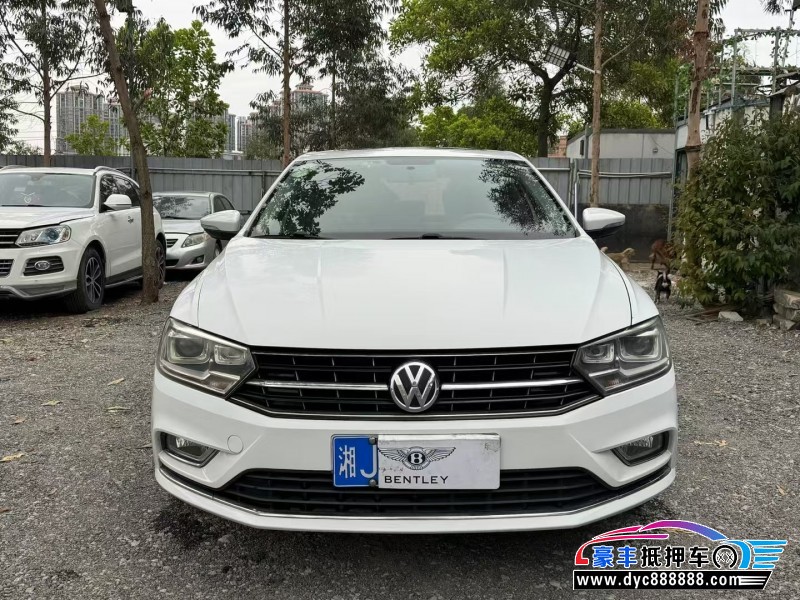 18年大众宝来轿车抵押车出售