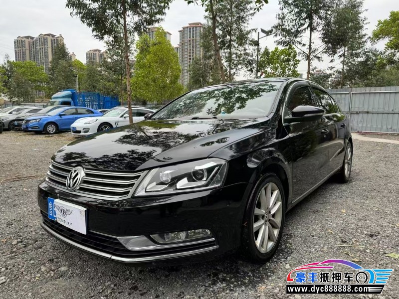 13年大众迈腾轿车抵押车出售