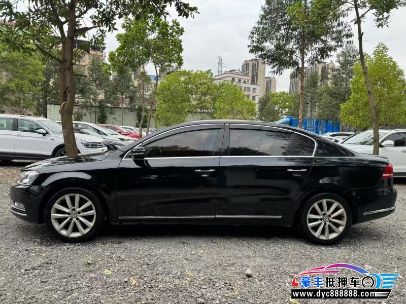 13年大众迈腾轿车抵押车出售