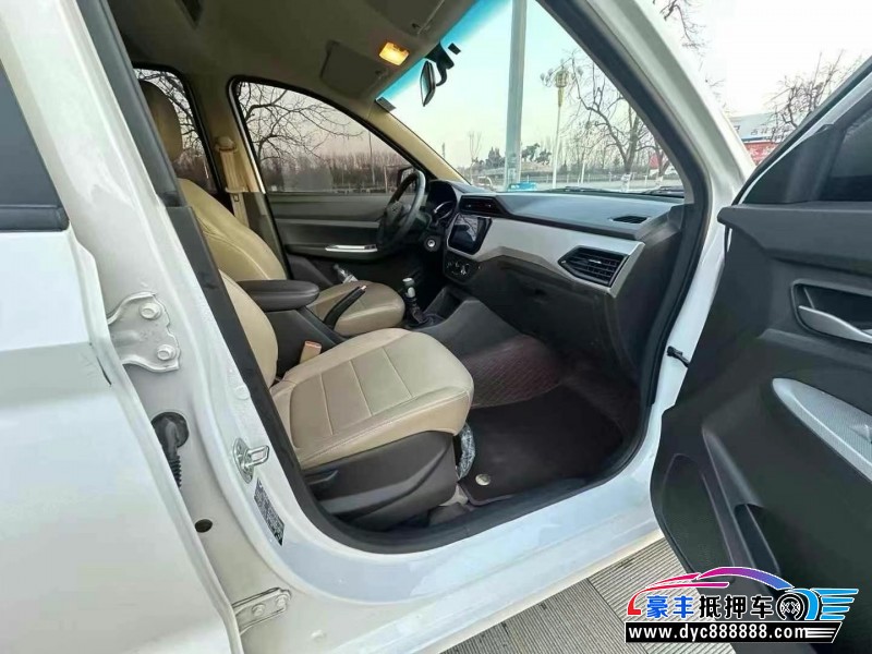 23年五菱汽车五菱宏光轿车抵押车出售