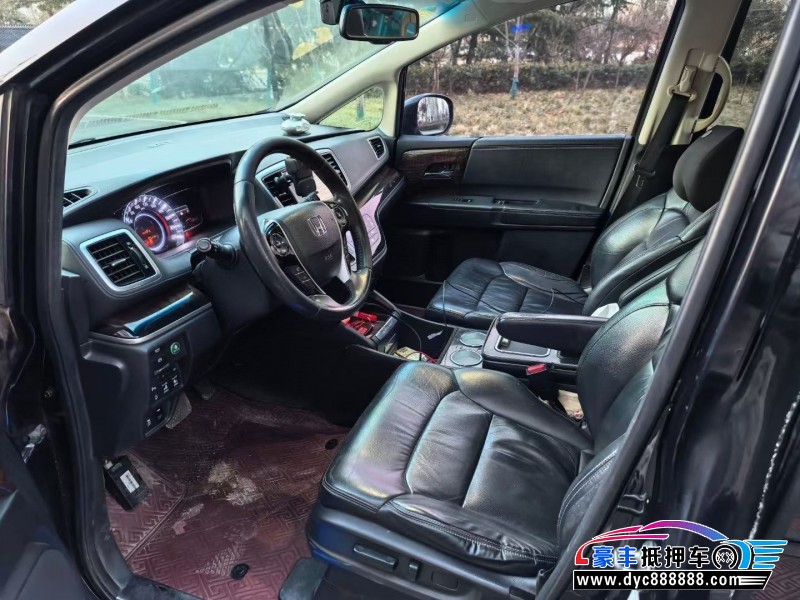 15年本田奥德赛轿车抵押车出售