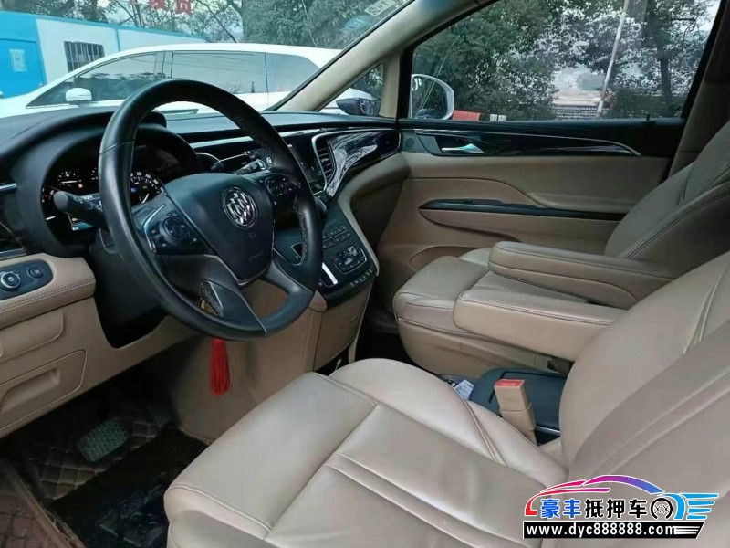 18年别克GL8轿车抵押车出售