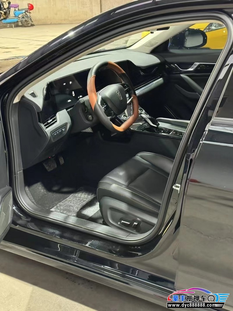 24年奔腾B70轿车抵押车出售