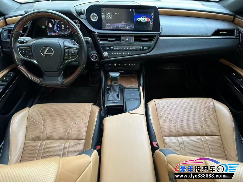 22年雷克萨斯ES轿车抵押车出售