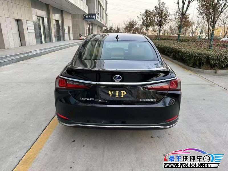 22年雷克萨斯ES轿车抵押车出售
