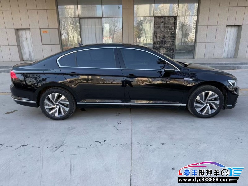 24年大众迈腾轿车抵押车出售