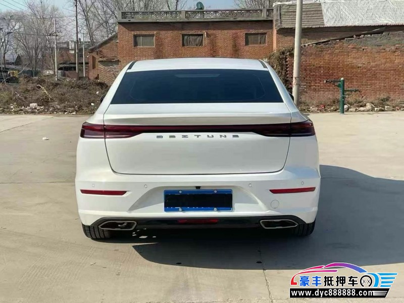 24年奔腾B70轿车抵押车出售