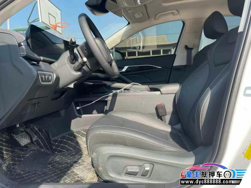 24年奔腾B70轿车抵押车出售