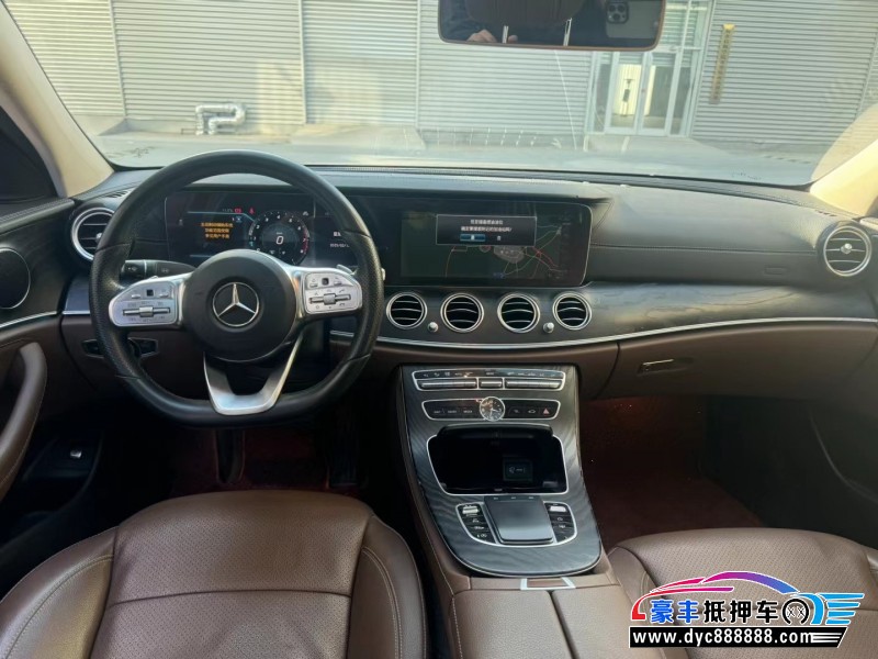 19年奔驰E轿车抵押车出售