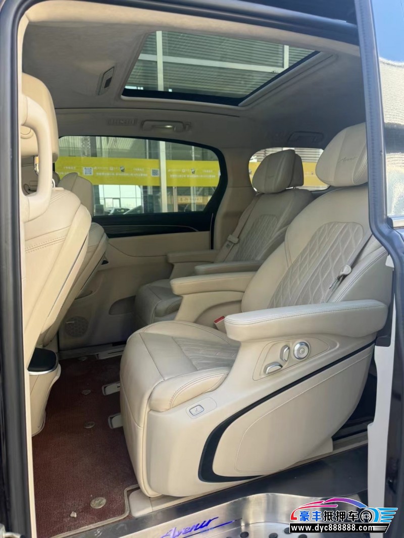 20年别克GL8轿车抵押车出售