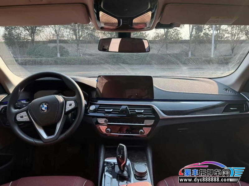 23年宝马5系轿车抵押车出售