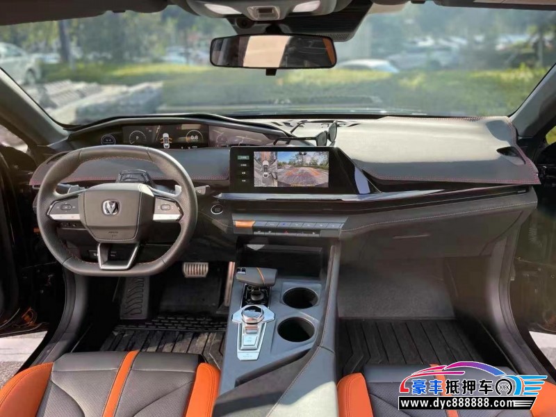 24年长安长安UNI轿车抵押车出售