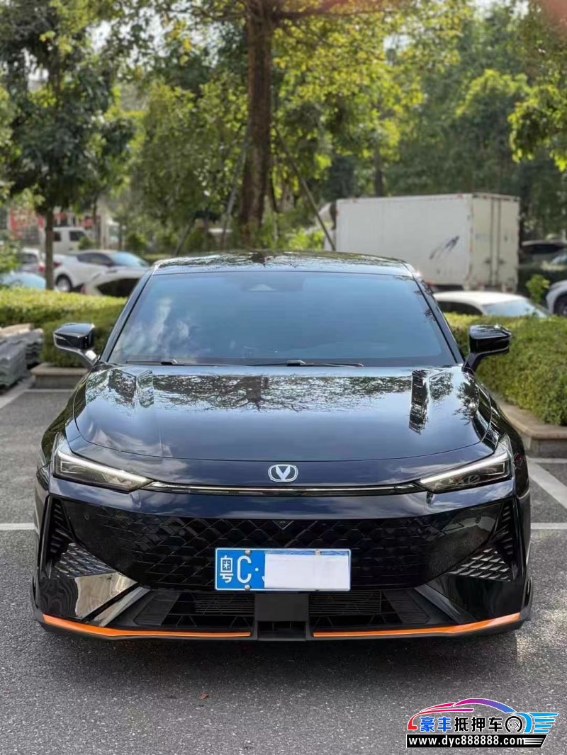 24年长安长安UNI轿车抵押车出售