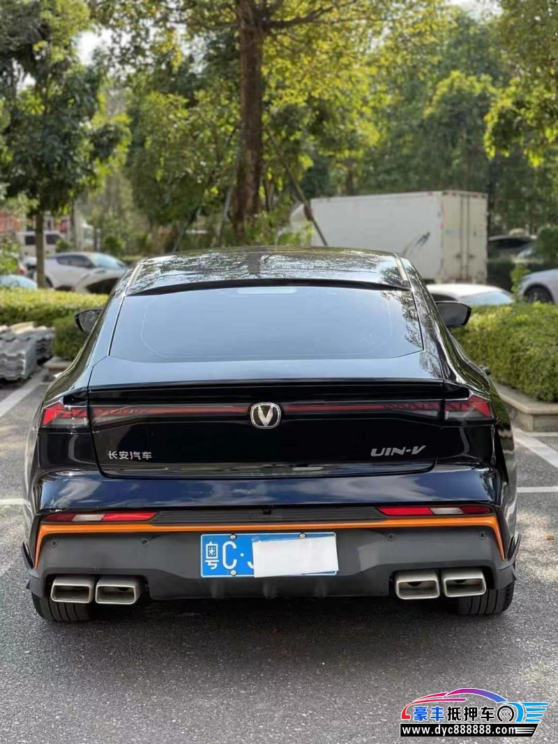 24年长安长安UNI轿车抵押车出售