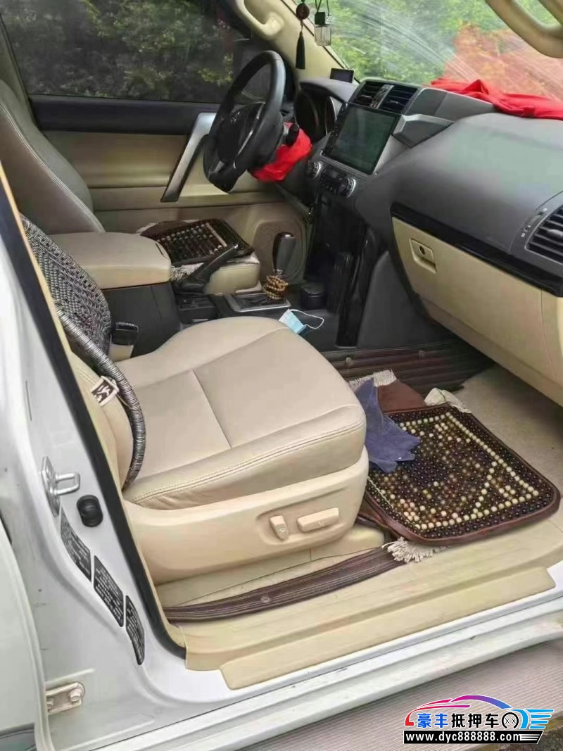 17年丰田普拉多（霸道）轿车抵押车出售