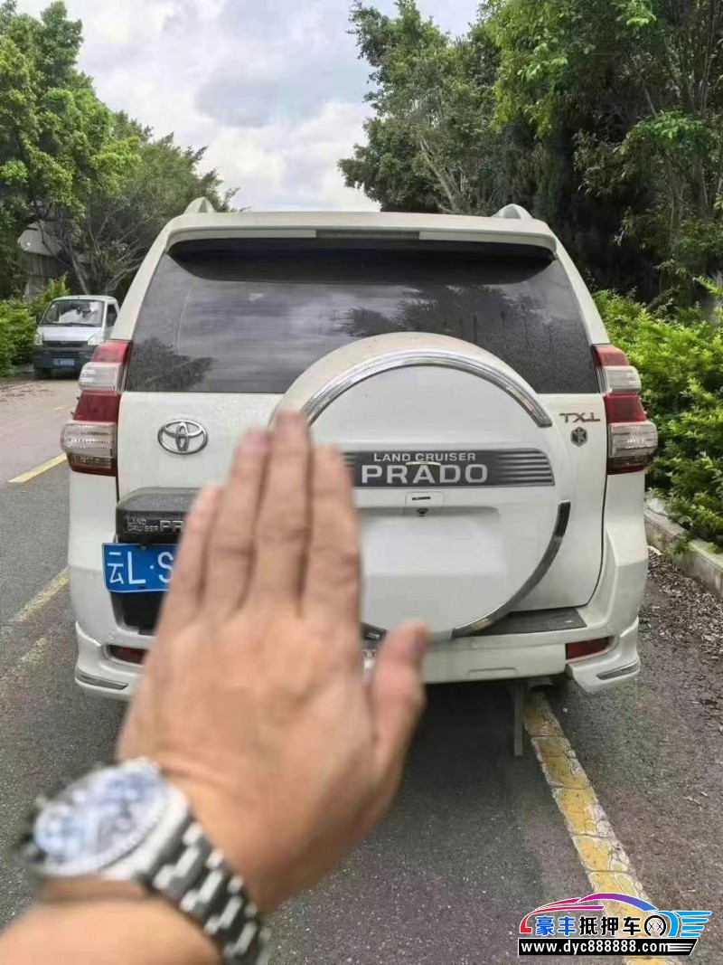 17年丰田普拉多（霸道）轿车抵押车出售