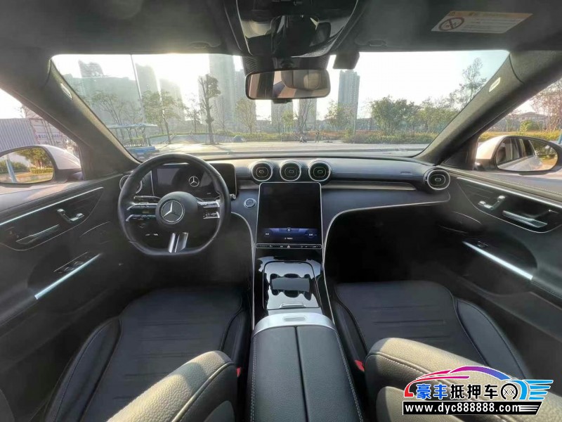 22年奔驰C轿车抵押车出售