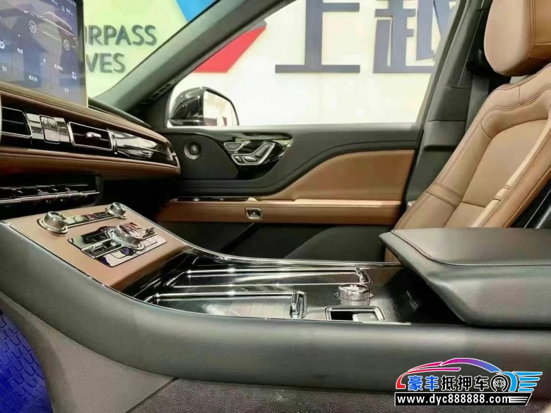 21年林肯飞行家轿车抵押车出售