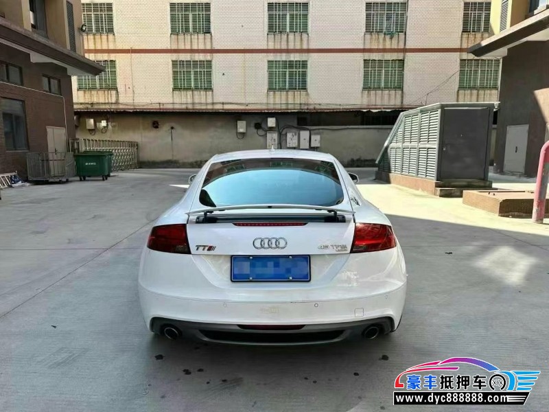 14年奥迪TT轿车抵押车出售