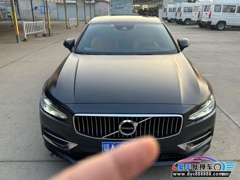 19年沃尔沃S90轿车抵押车出售