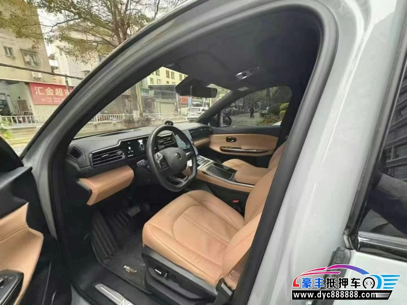 22年蔚来ES6轿车抵押车出售