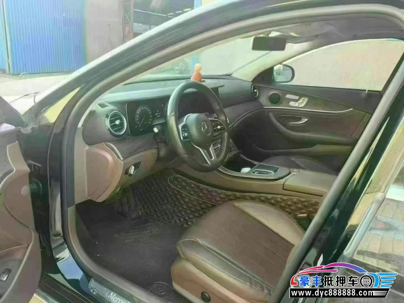 20年奔驰E轿车抵押车出售