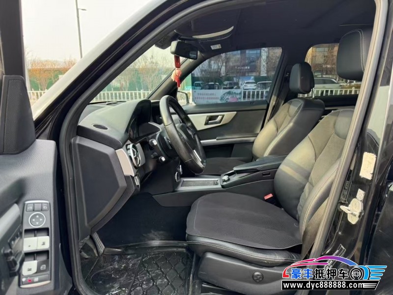 15年奔驰GLK轿车抵押车出售