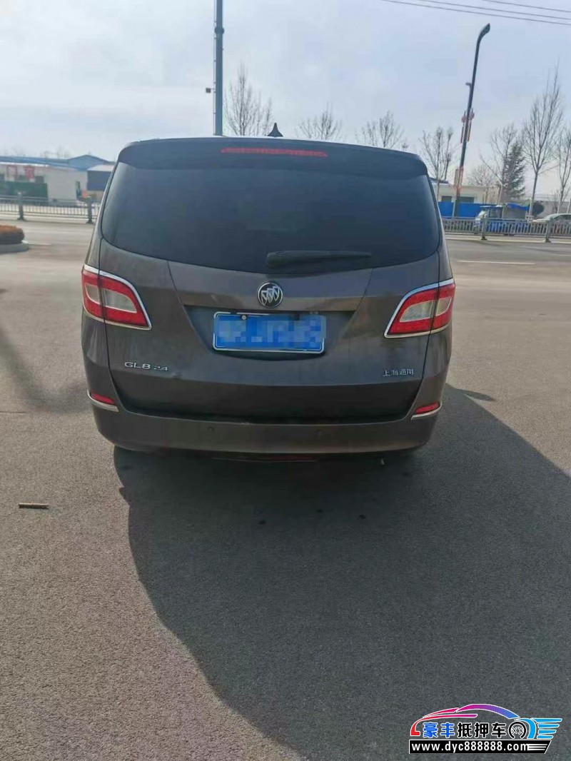 12年别克GL8轿车抵押车出售