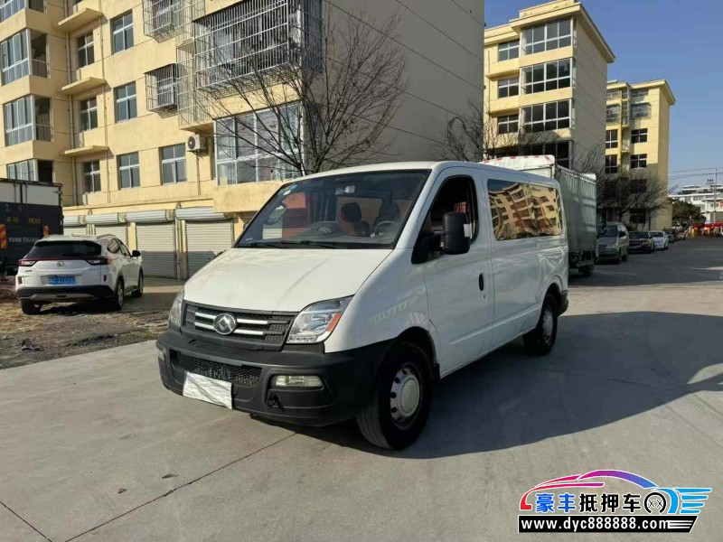 17年上汽大通V80轿车抵押车出售