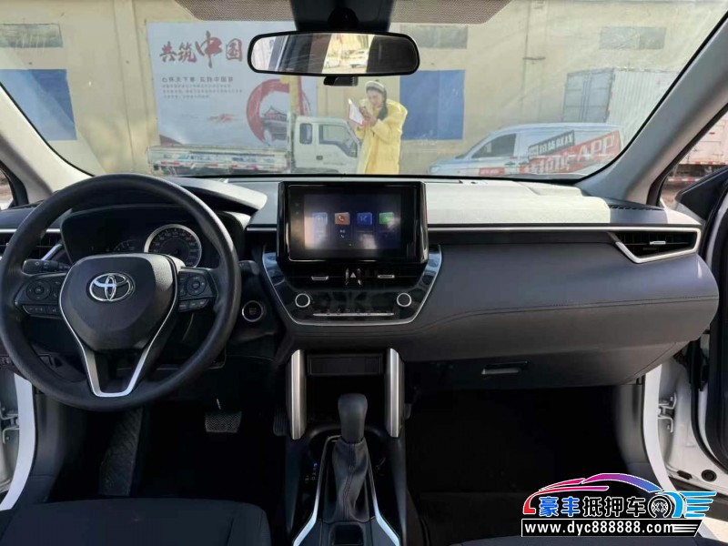 22年丰田锋兰达轿车抵押车出售