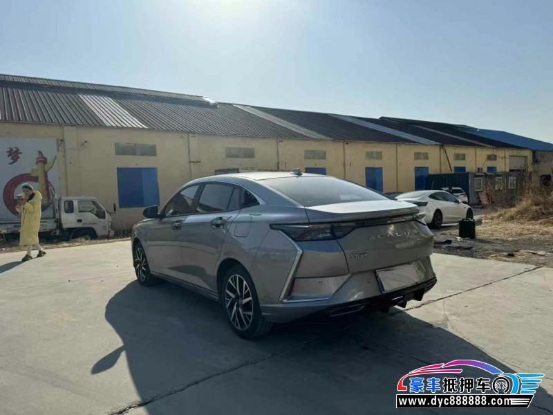 20年东风风神奕炫轿车抵押车出售