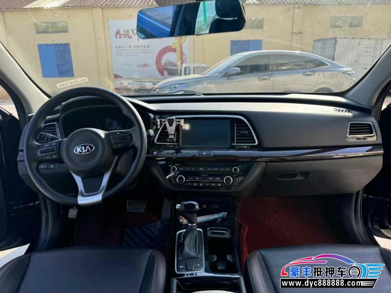 19年起亚K4轿车抵押车出售