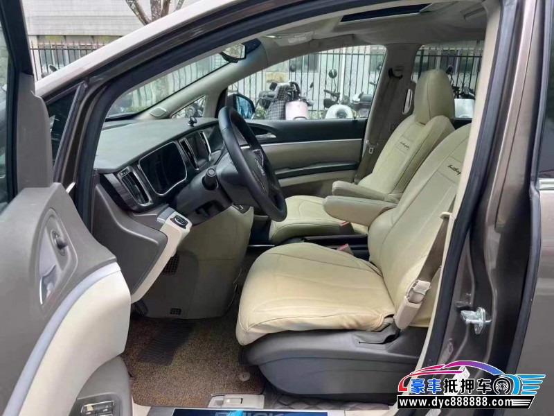 14年别克GL8轿车抵押车出售