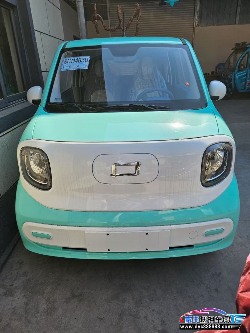 25年奔腾小马轿车抵押车出售