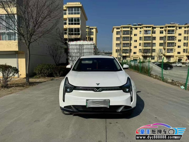 23年哪吒U轿车抵押车出售