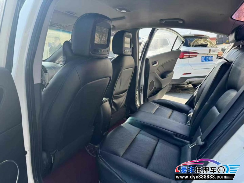 16年起亚K3轿车抵押车出售