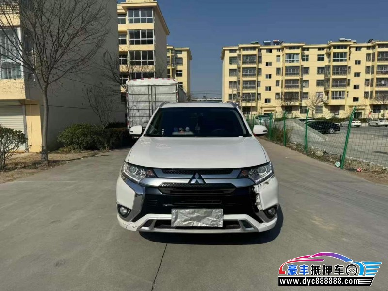 22年三菱欧蓝德轿车抵押车出售