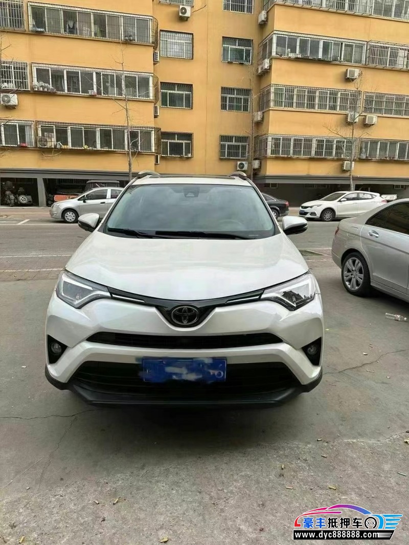 18年丰田RAV4轿车抵押车出售