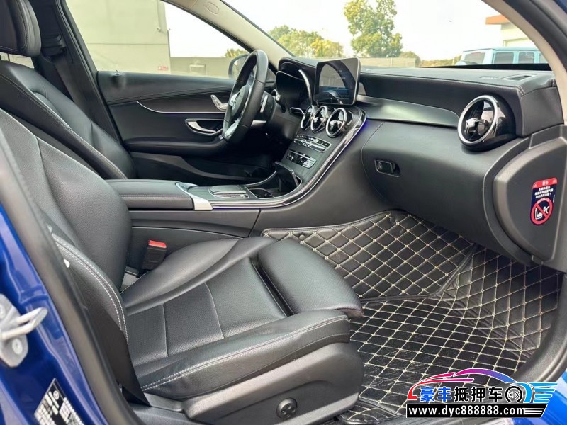 21年奔驰C轿车抵押车出售