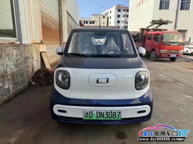 24年奔腾小马轿车抵押车出售