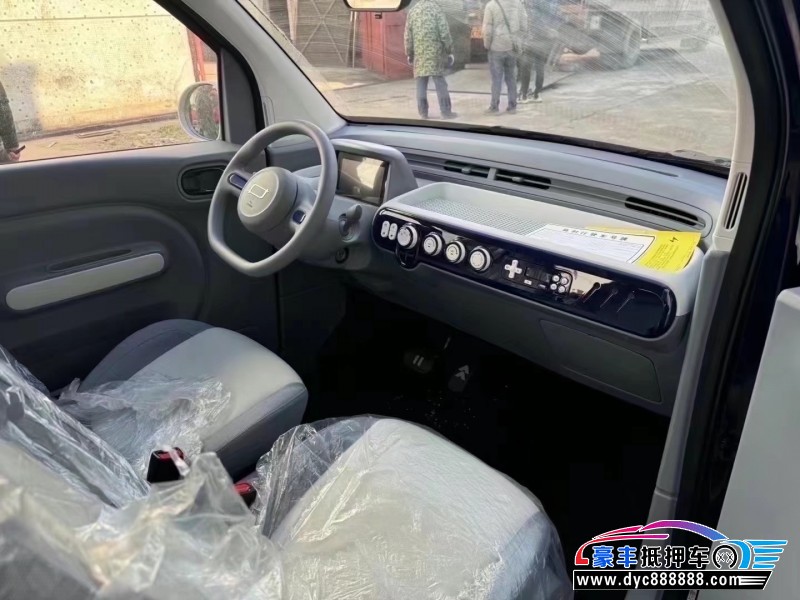 24年奔腾小马轿车抵押车出售