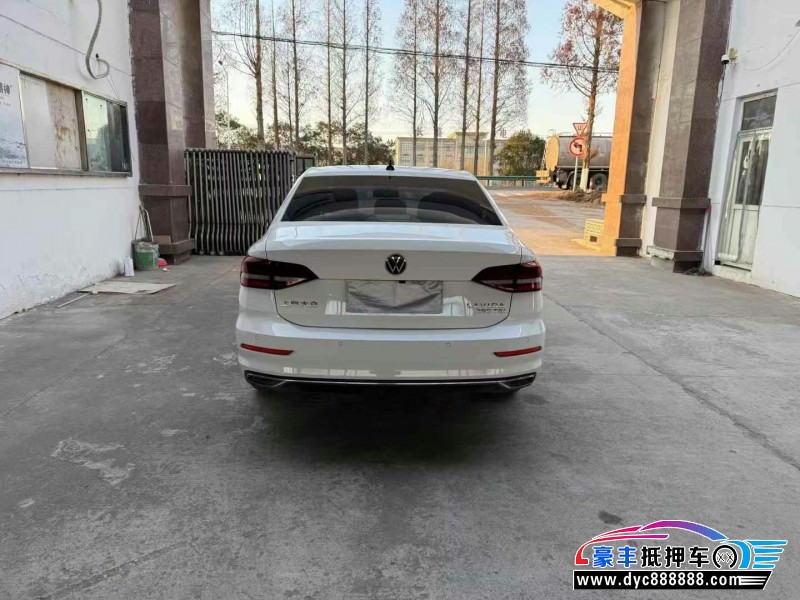 22年大众朗逸轿车抵押车出售