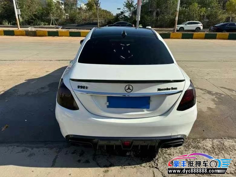 19年奔驰C轿车抵押车出售