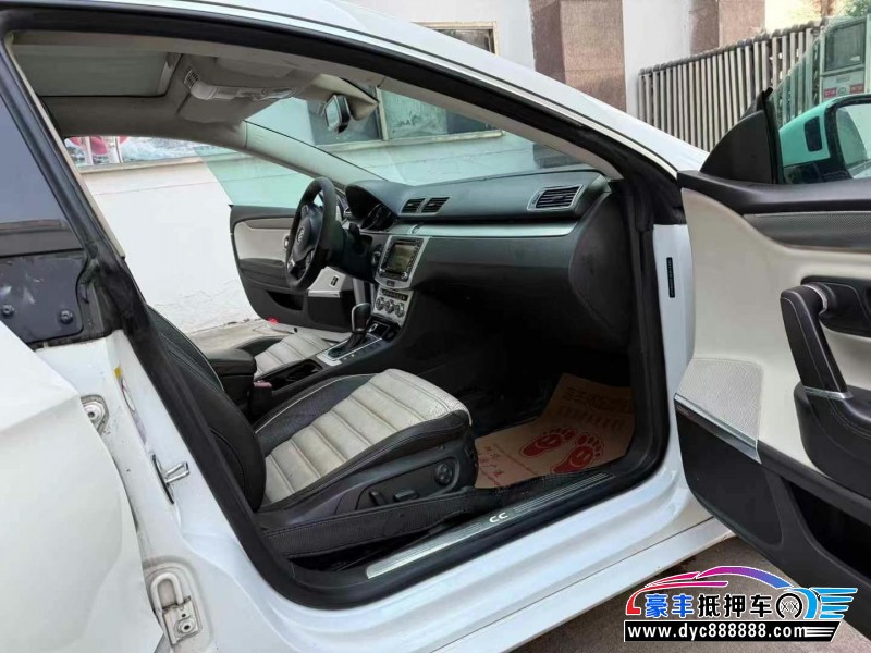 16年大众CC轿车抵押车出售