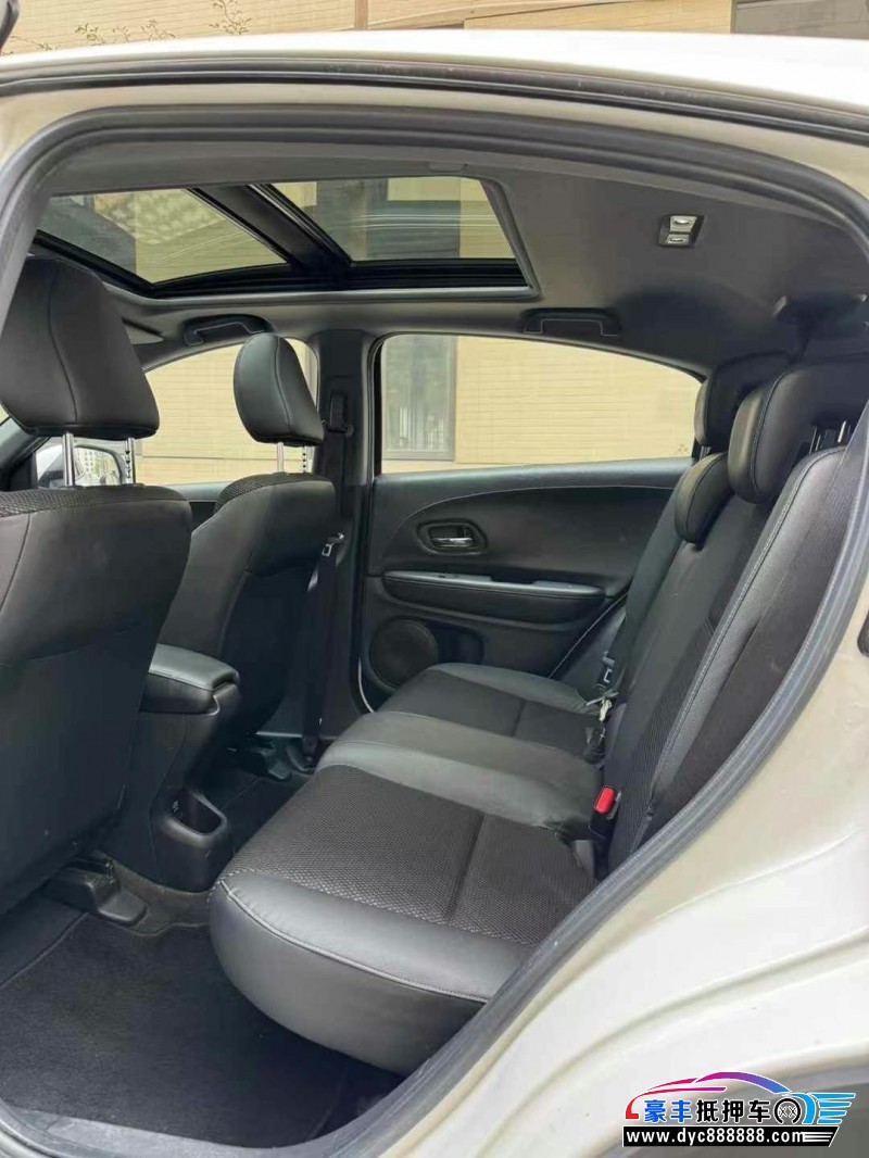 18年本田XRV轿车抵押车出售