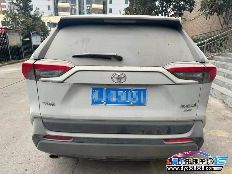 20年丰田RAV4轿车抵押车出售