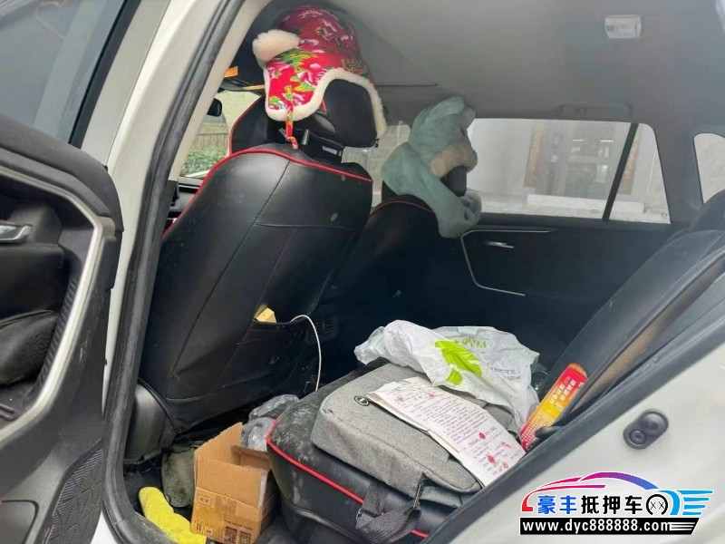 20年丰田RAV4轿车抵押车出售