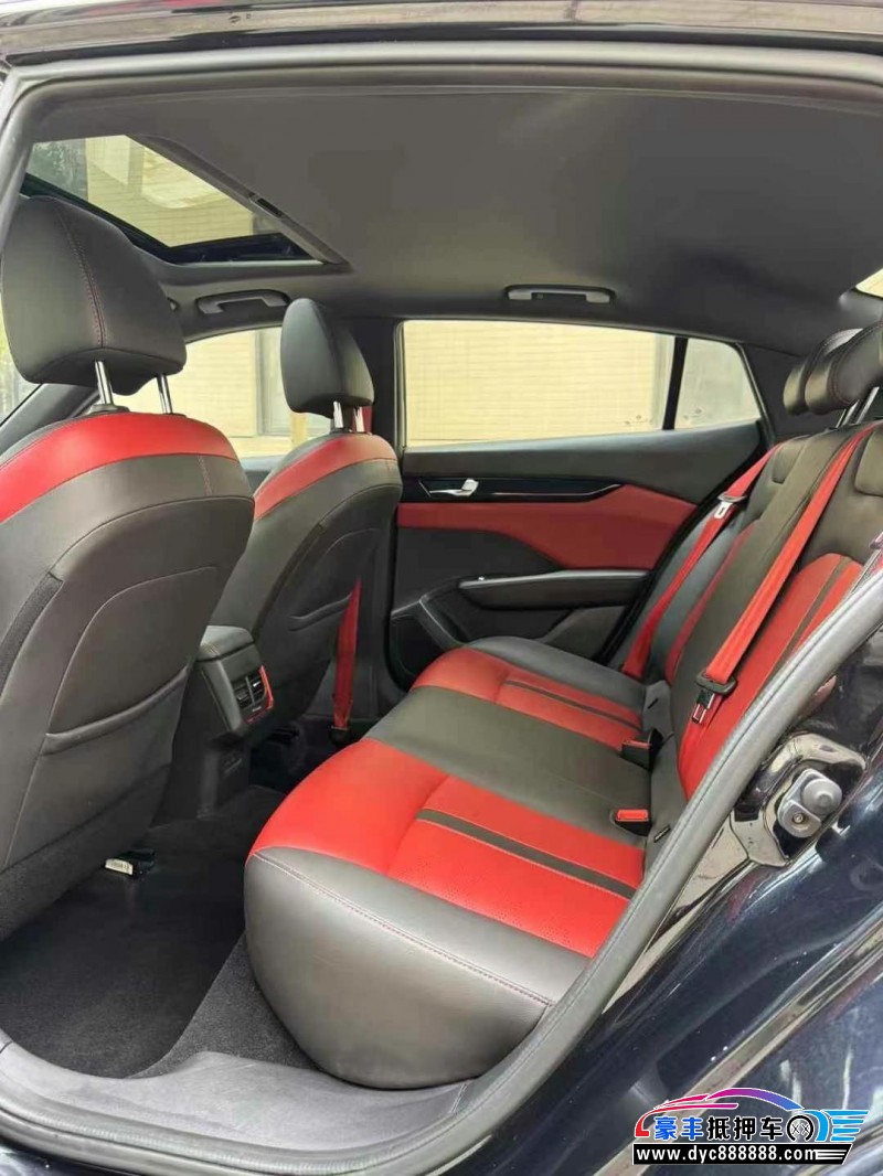 21年东风风神奕炫轿车抵押车出售